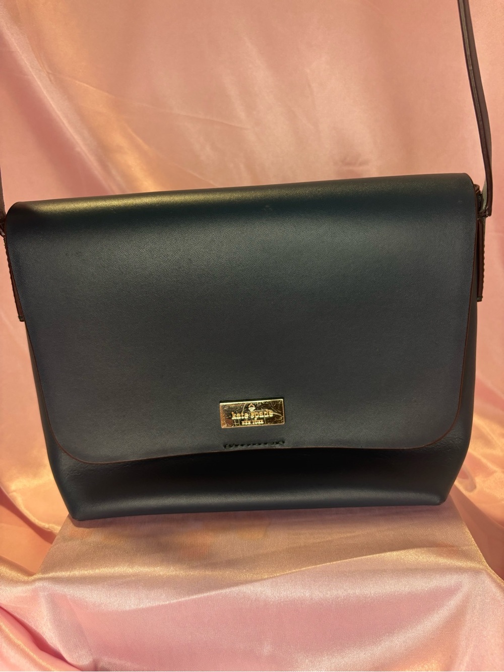 kate spade navy blue leather crossbody with gold plaque